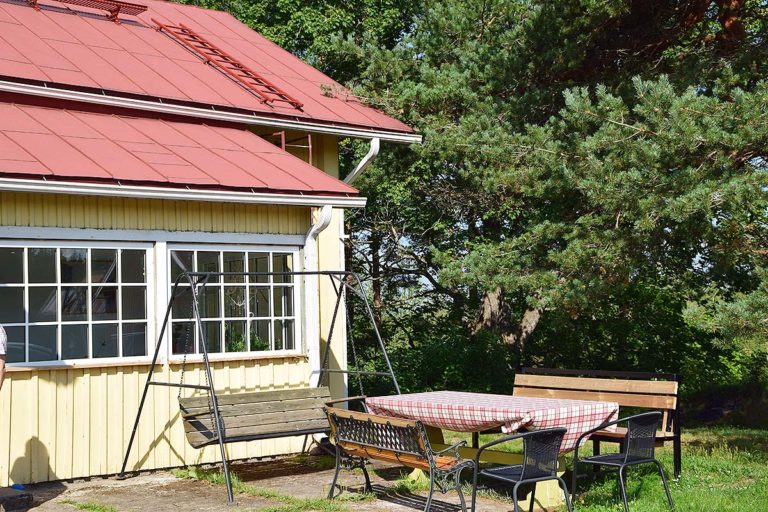 Uusi bed&breakfast- majoitus vanhaan kestikievariin
