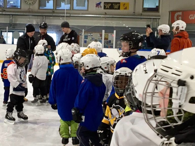 Lohjalla pelataan huippujääkiekkoa