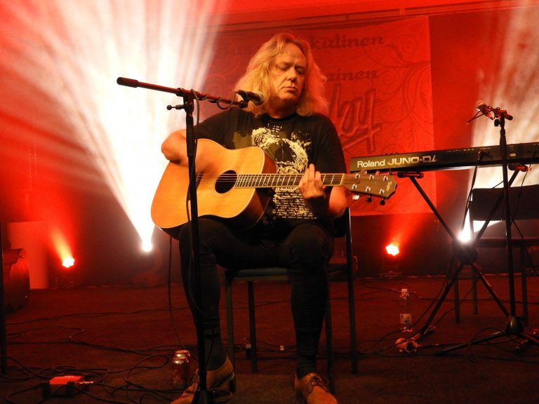 Jussi Hakulinen Virkkalan ravintola Petterissä