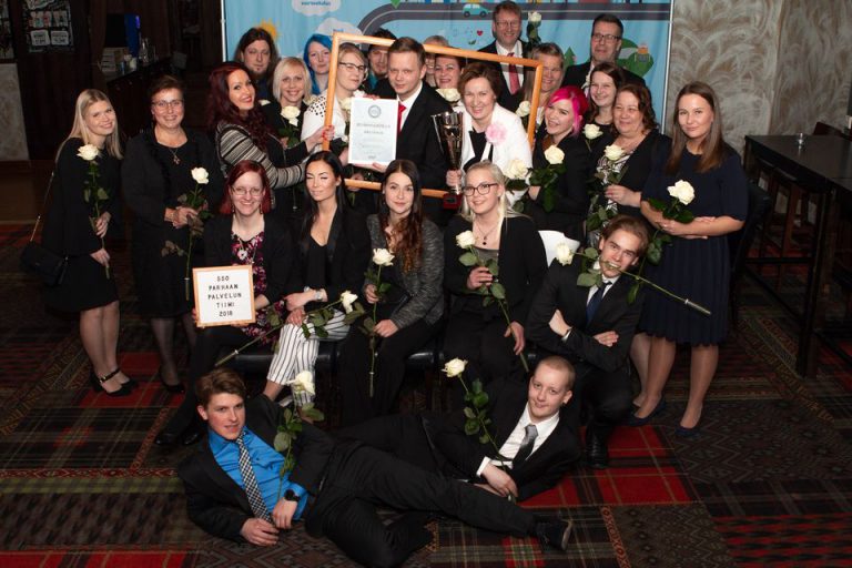 Vuoden 2018 Parhaan palvelun tiimiksi ABC Lohja