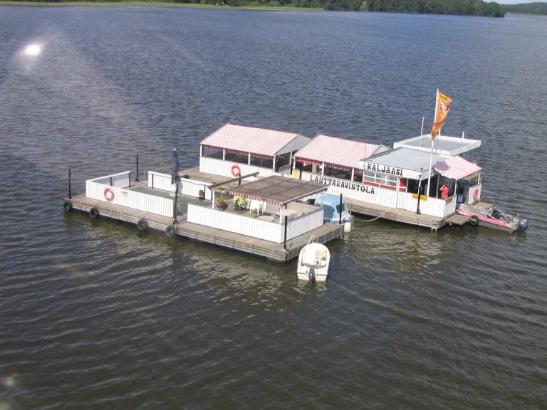 Kaljaasin 25.kesä vesillä