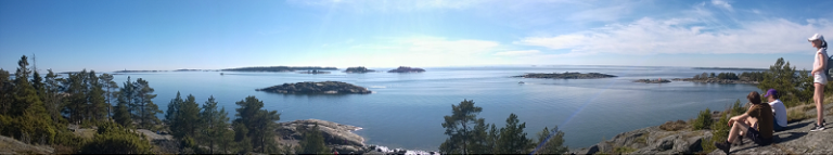 Porkkalanniemen merimaisema hurmaa kulkijan