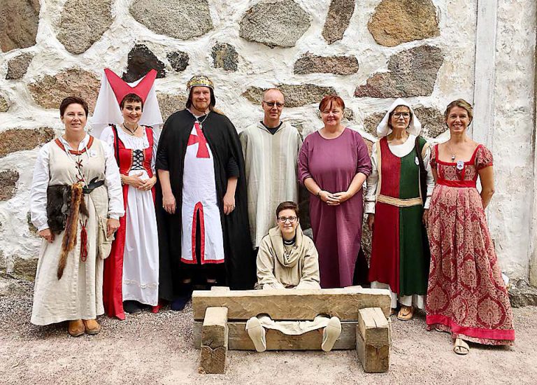 Keskiaikaiset Markkinat Siuntion Kirkolla 10.8.