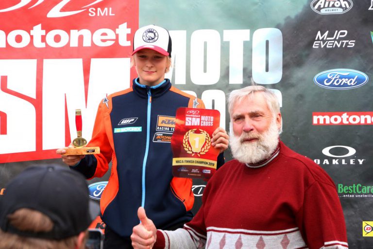 Lohjalainen Kasimir Hindersson motocrossin uusi nuorten Suomen mestari