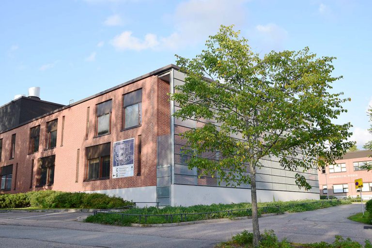 Lohjan kaupunginvaltuusto palasi lomilta töihin