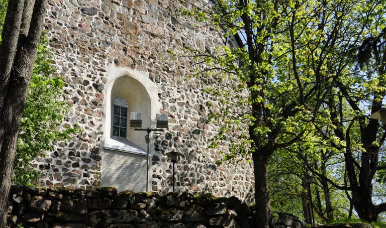 Lohjan seurakunnan kolehdit siirtyvät digiaikaan