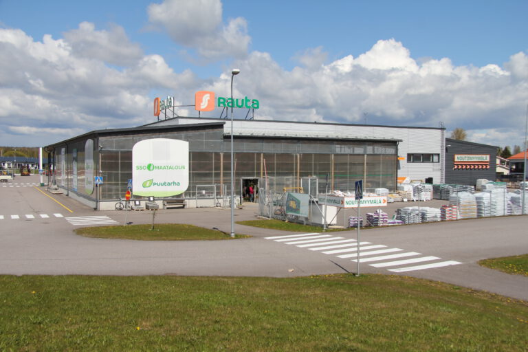 SSO myy rauta- ja maatalouskaupan toiminnot liiketoimintakaupalla