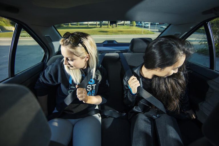 Vauhdin hurma ja alkoholi synkentävät suviöitä