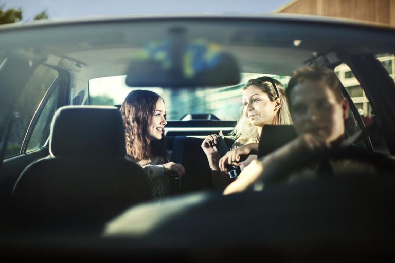 Turvavyö tarpeen taajamanopeuksillakin