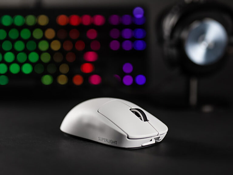 Kuukausikilpailussa palkintona Logitech hiiri