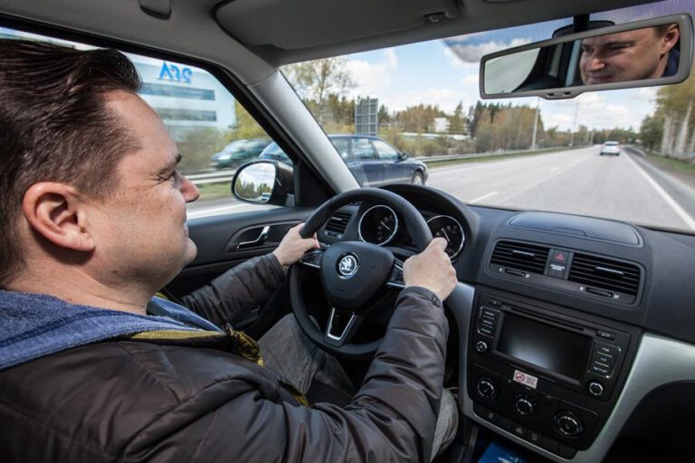 Turvaväli takaa pelivaran kesän liikenteessä​