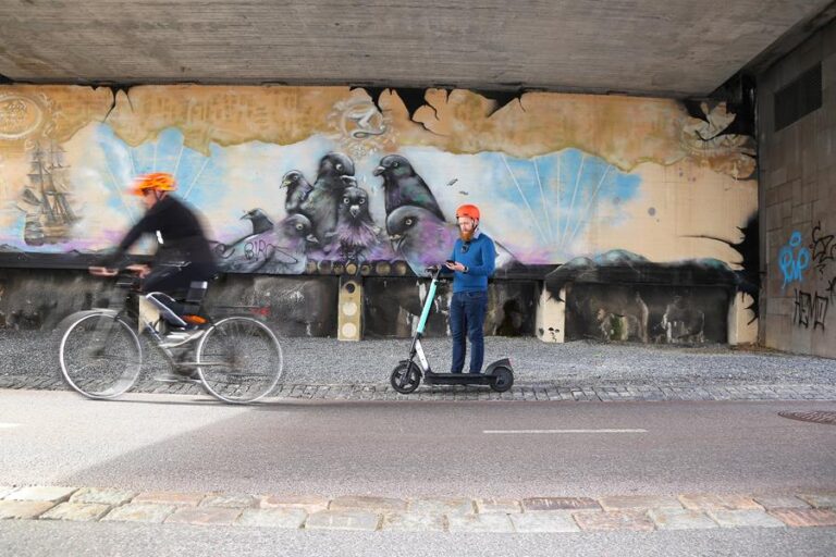 Liikennesäännöt koskevat myös sähköpotkulautailijaa