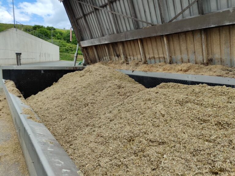 Lantaa tankkiin Vihdissä – biokaasulla huoltovarmuutta