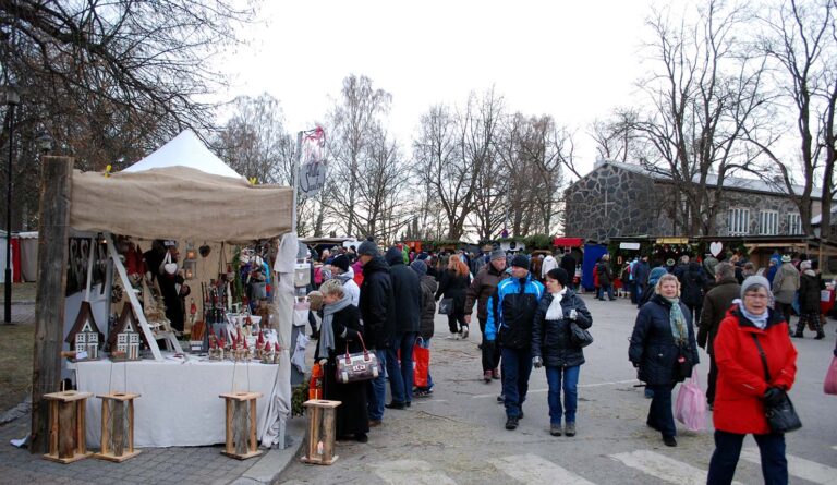 Sanotaan että torit ja markkinat ovat menneisyyttä