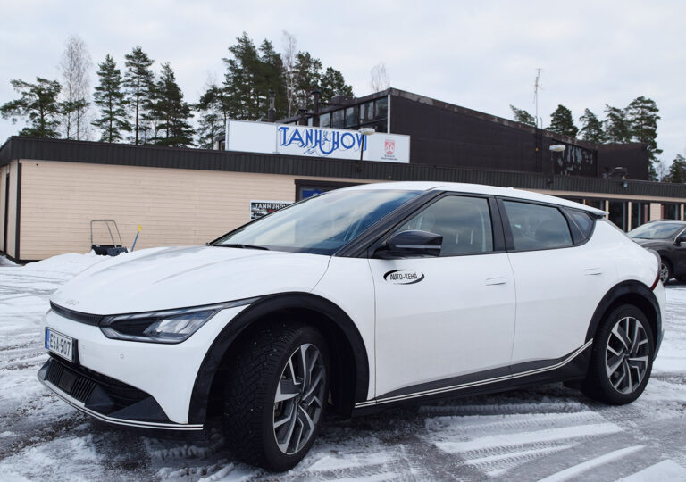 Sähköautoilu on kuskin hemmottelua – koeajossa Kia EV6