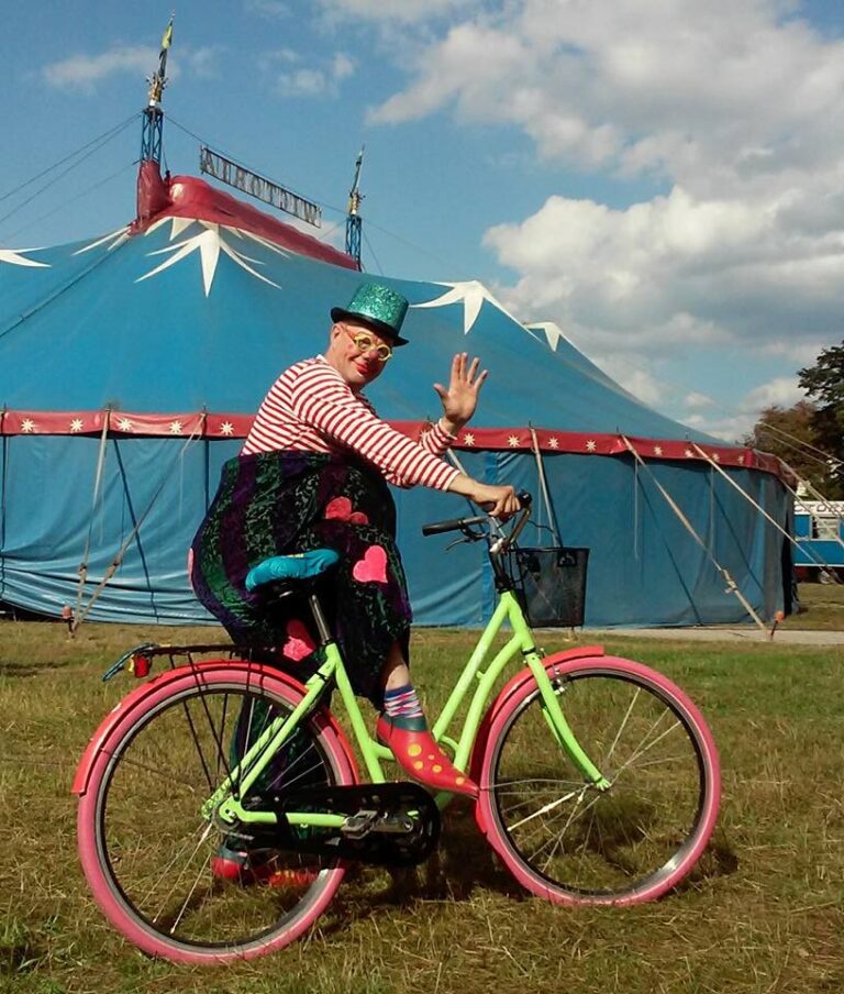 Taika kohtaa musiikin Lohjan kaupunginorkesterin konsertissa