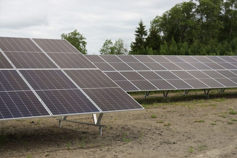 Kutsu maanomistajille: ehdota alueita uusiutuvan energian nopean kehittämisen alueiksi