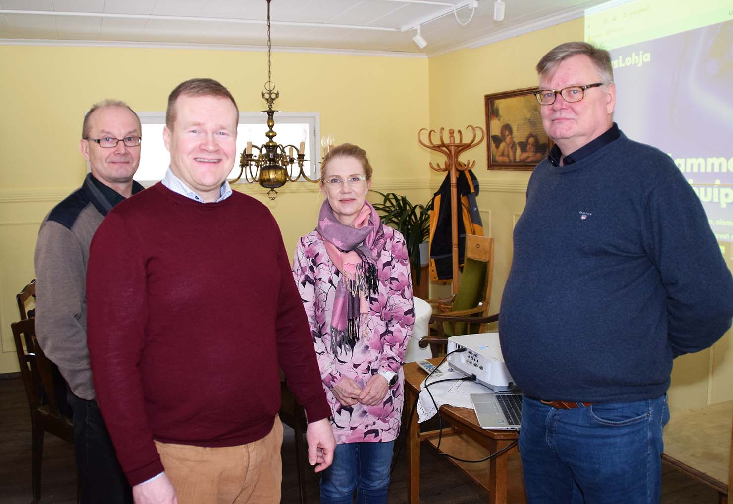 Kuvassa vasemmalta yrityskoordinaattori Marko Tiirinen, yrityspalvelupäällikkö Mika Hämeenniemi, yritysasiantuntijat Terja Patama ja Jarkko Toivonen.