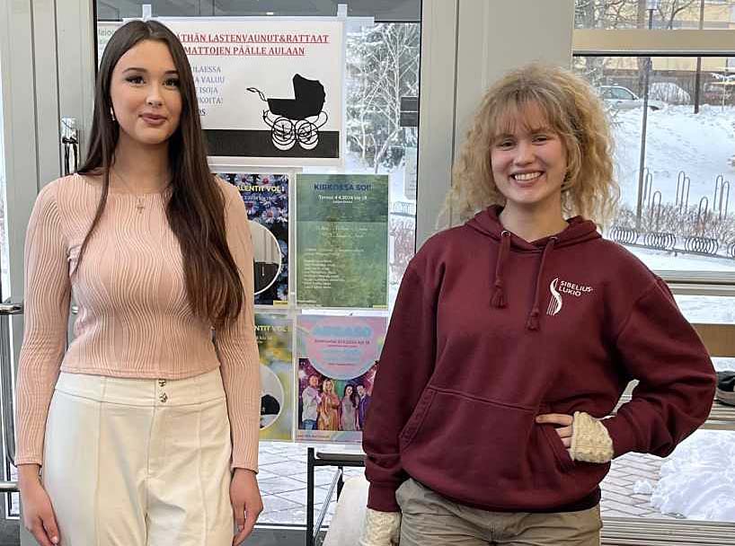 Mandi ja Senja Larte-kuoro