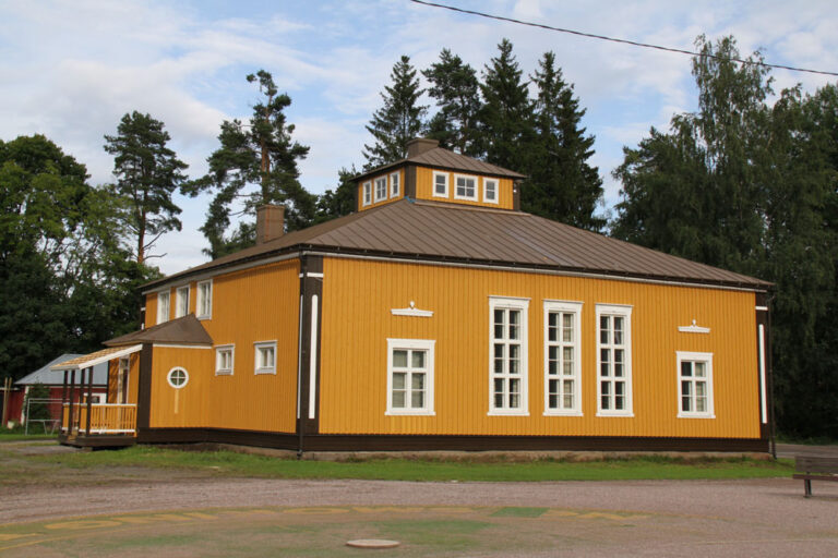 Ojakkalan urheilutalo