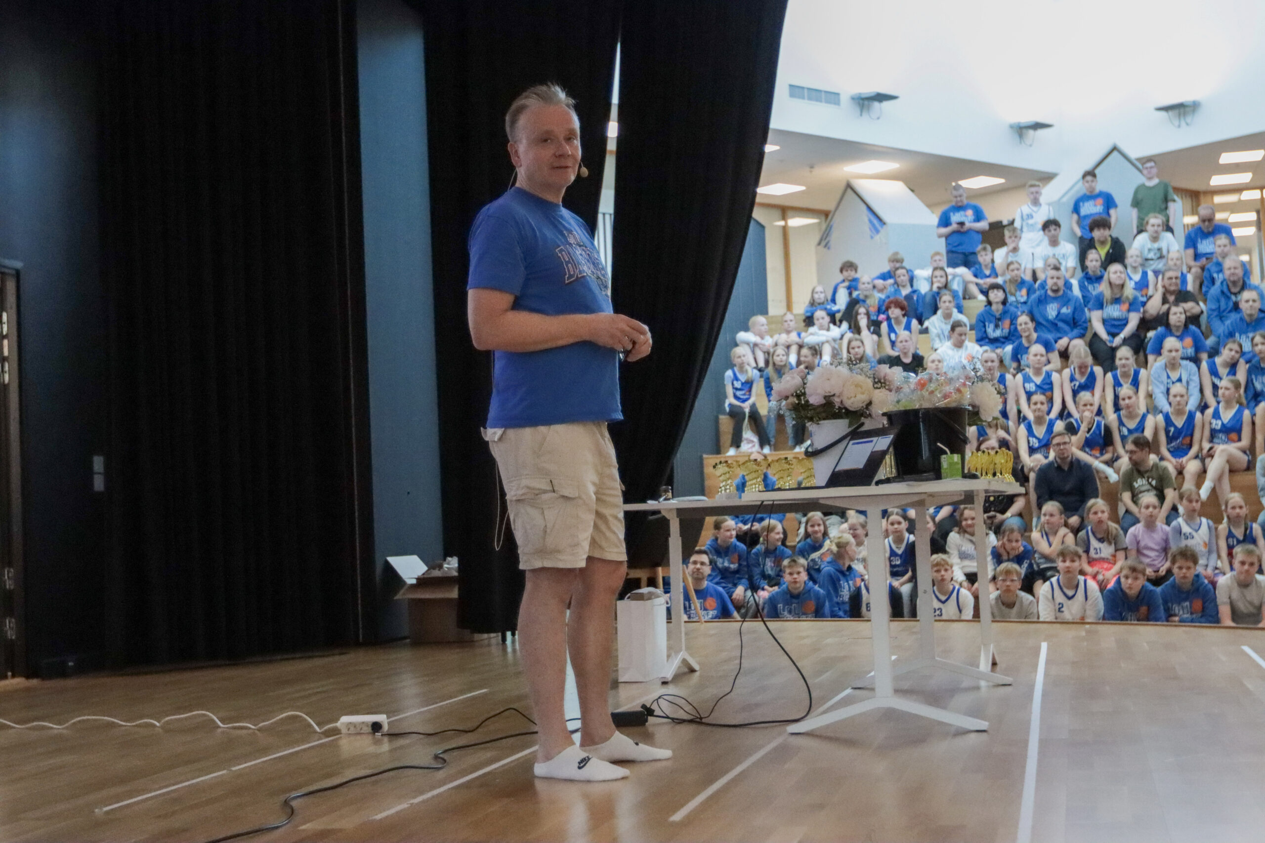 Lohjan Urheilijat Ry:n uudeksi puheenjohtajaksi on valittu seuran koripallojaoston puheenjohtaja Kari Vyhtinen.