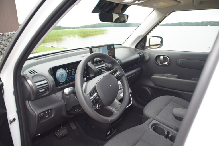 Suomi ja automyynti 2025