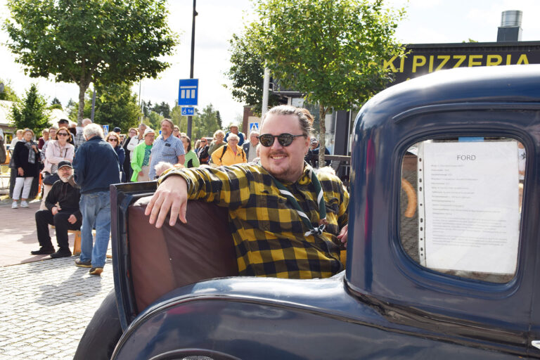 Virkkalan 32.Virkkalapäivä vietettiin ilman sadetta ja ihmisiä riitti aamusta alkaen