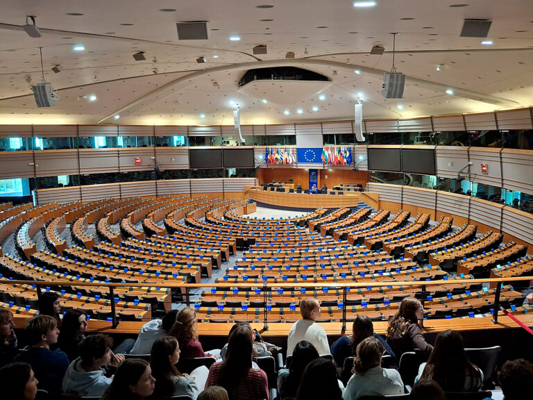 Ojamonharjun yhtenäiskoulun oppilaat Euroopan ytimessä