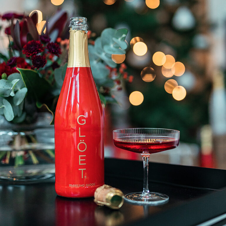 Glögi: joulun lämmin sielu lasissa