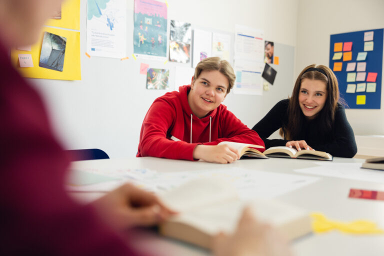 Tällä viikolla yli 40 000 nuorta saa mahdollisuuden innostua työelämästä ja oppia yrittäjyydestä