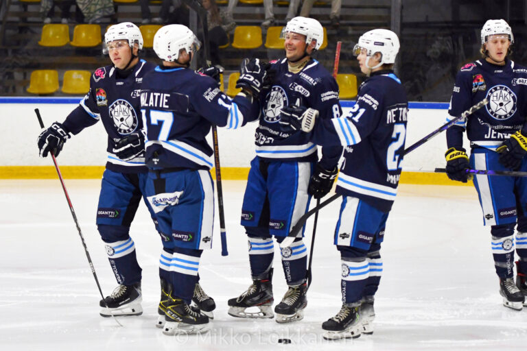 Sunnuntaina Harjun Kiekko pelasi 2.divisioonan kotiavauksesssa GrIFK:tä vastaan