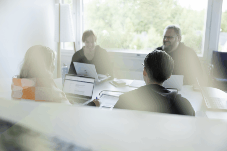 Kisakallion kampus ja Lohja-Karkkila työllisyyspalvelut innostavat työttömiä työnhakuun liikunnan ja hyvinvoinnin kautta