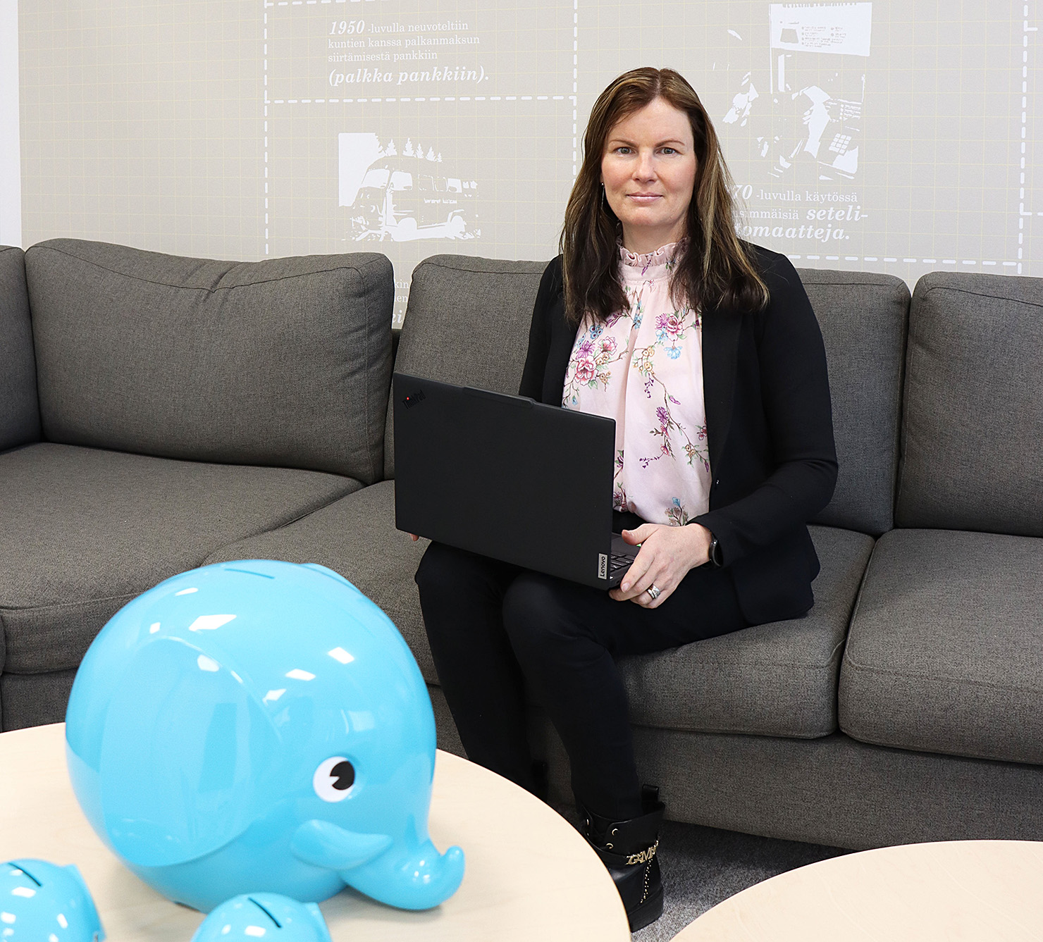 Haastattelimme Länsi-Uudenmaan Säästöpankin henkilöasiakkuuspäällikkö Anna Mäenpäätä
