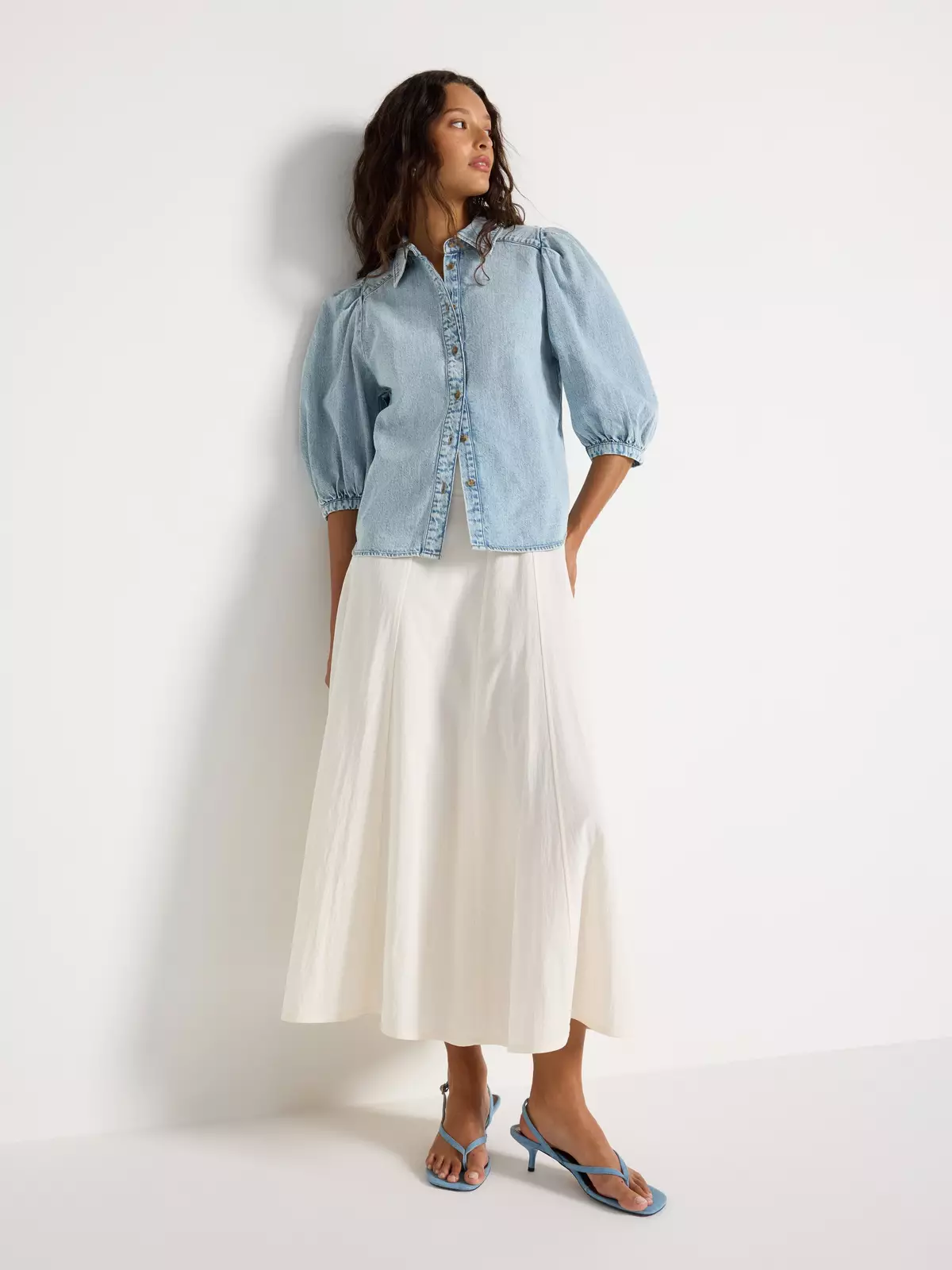 Esittelyssä Lindexin lyhythihainen farkkupaita