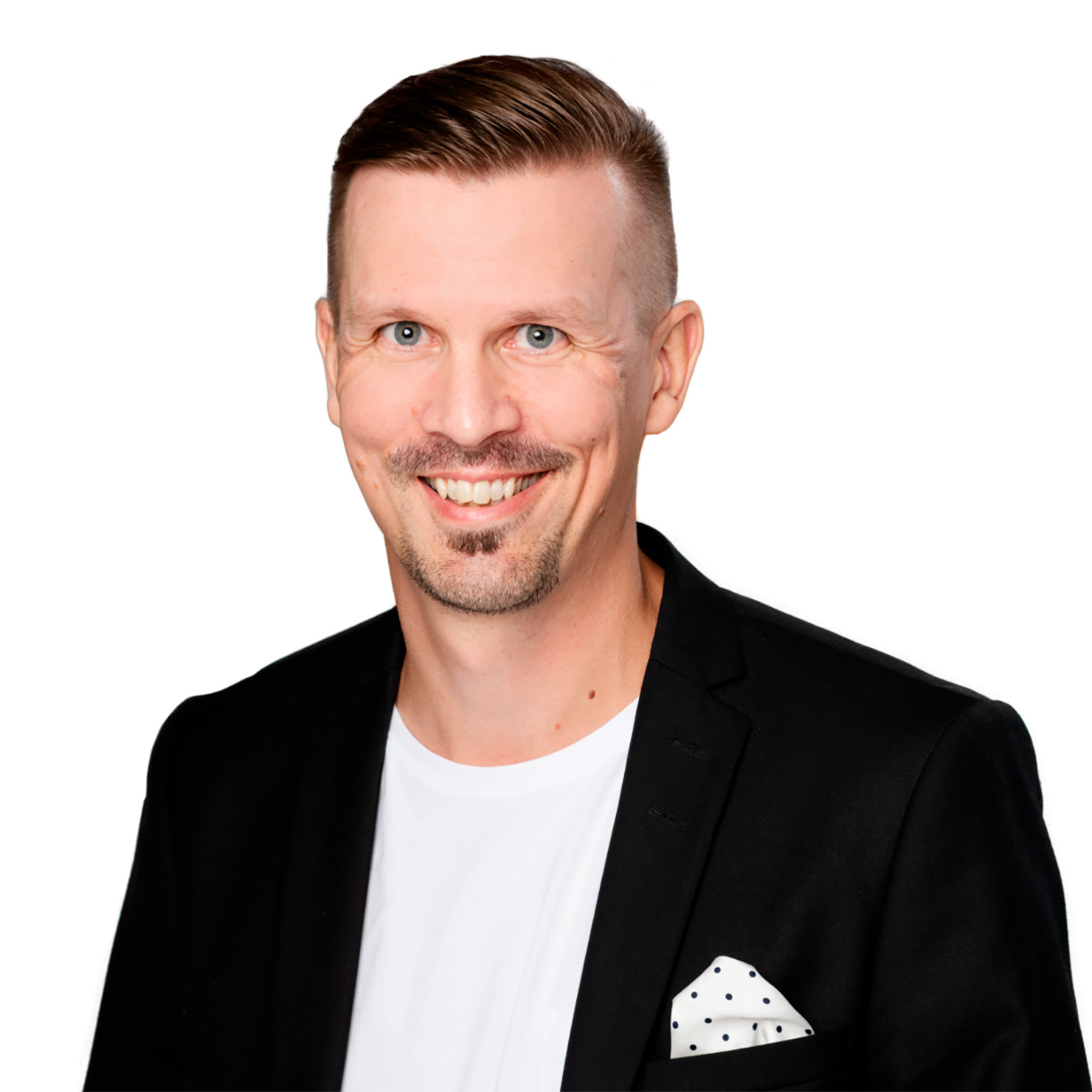 Länsi-Uudenmaan hyvinvointialue valitsi suomalaisen Integratan HR- ja palkkajärjestelmiensä sekä -palveluidensa kumppaniksi. Sopimuksen myötä Integrata hoitaa jatkossa esimerkiksi noin 9 500 Länsi-Uudenmaan hyvinvointialueen työntekijän palkanlaskennan. Nelivuotisen sopimuksen arvo on noin 12 miljoonaa euroa. Yhtiö odottaa vahvaa kasvua julkiselta sektorilta ja jatkaa rekrytointeja. TAMPERE (14.4.2026) – Suomen suurin ainoastaan HR- ja palkkahallintoon keskittynyt yritys Integrata sai julkisessa kilpailutuksessa selkeästi vahvimmat vertailupisteet tarjouksella, joka oli hinta-laatusuhteeltaan paras. Integrata sai vertailussa 96,17 pistettä, kun seuraava toimija sai 82,01 pistettä. Kilpailutuksessa laadun painoarvo oli 75 prosenttia ja hinnan 25 prosenttia. Sopimus on nelivuotinen, jonka jälkeen se jatkuu toistaiseksi voimassa olevana. Länsi-Uudenmaan hyvinvointialue haki yhtä kumppania, joka vastaa kokonaisratkaisusta ja siihen liittyvistä palveluista. Yhteistyö kattaa HR-järjestelmäkokonaisuuden palkanlaskentaan, työsuhteiden hallintaan, henkilöstön kehittämiseen sekä matka- ja kululaskujen hallintaan, sisältäen ulkoistetun palkanlaskentapalvelun sekä matka- ja kululaskupalvelun. Hankinnan kohteeseen sisältyvät lisäksi järjestelmien toteutus ja käyttöönotto, tuki- ja ylläpitopalvelut, käyttöpalvelut sekä jatkokehityspalvelut. “HR-järjestelmäkokonaisuuden ja kokonaispalvelun hankinnan tavoitteena oli vastata hyvinvointialueen palvelujen uudistamisen strategiaan, jossa korostuu muun muassa teknologian kehitys, esihenkilötyön helpottaminen ja osaamisen tukeminen. Modernin HR-järjestelmäkokonaisuuden lisäksi tavoitteena oli löytää toimintavarma kumppani huolehtimaan Länsi-Uudenmaan hyvinvointialueen ulkoistetusta palkanlaskennasta”, kertoo HR-kumppanuuspalvelujen johtaja Ulla Palmroos Länsi-Uudenmaan hyvinvointialueelta. “Olemme erittäin iloisia alkavasta yhteistyöstä ja kiitämme Länsi-Uudenmaan hyvinvointialuetta luottamuksesta. On erittäin merkittävää, että hyvinvointialue valitsi laatuperusteisen kumppanuuden. Tämä ilmentää toimintaympäristön muutosta ja vahvistaa näkemystämme siitä, että julkishallinnon vakiintuneita toimintamalleja voidaan kehittää entistä vaikuttavammiksi. Edistämme jatkossakin julkisen sektorin digitalisoitumista rakentamalla pitkäjänteisiä kumppanuuksia, joissa yhdistyvät vahva asiantuntemus, toimivat prosessit ja moderni teknologia”, sanoo Integratan toimitusjohtaja Riku Heinonen. Kilpailutuksen laatutekijöissä painotettiin ratkaisun toiminnallista laatua ja käytettävyyttä, toimittajan toteutus- ja käyttöönottokykyä, ominaisuuksien vastaavuutta vaatimuksiin sekä palvelukuvauksia ja kokonaisarkkitehtuuria. Integrata sai perusteluissa kiitosta erityisesti toimitus- ja käyttöönottoprojektin selkeästä ja johdonmukaisesta vaiheistuksesta sekä yksityiskohtaisista palvelukuvauksista. Myös riskienhallinta ja jatkuvuuden varmistaminen oli kuvattu perusteellisesti ja konkreettisesti. Lisäksi ratkaisun läpinäkyvä tekninen toteutus ja tilaajan tarpeet huomioiva suunnittelu osoitti perustelujen mukaan vahvaa kykyä toimia osana tilaajan kokonaisarkkitehtuuria. “Länsi-Uudenmaan hyvinvointialueen toiminta on malliesimerkki tilanteesta, jossa julkista kilpailutusta on hyödynnetty mahdollisuutena kehittää toiminnan laatua ja tuottavuutta. Laatu ja osaaminen olivat arvioinnissa keskeisessä roolissa, ja on hienoa, että vahvuutemme tunnistettiin osana tätä kokonaisuutta. Kyse ei ole pelkästä palvelun tuottamisesta vaan edelläkävijyydestä ja toimintatapojen rohkeasta uudistamisesta. Yhdistämällä teknologiaa ja jatkuvasti kehittyviä prosesseja voimme parantaa tehokkuutta ja luoda konkreettisia hyötyjä julkishallinnolle – ja sitä kautta koko yhteiskunnalle”, kertoo Integratan operatiivinen johtaja Veli-Ville Kasurinen. Integrata on viime vuosina laajentunut vahvasti yksityisen sektorin toimijoista julkiselle sektorille ja odottaa sieltä vahvaa kasvua koko yritykselle sekä rekrytoi aktiivisesti uusia osaajia. Yritys on kasvanut viime vuodet nopeaa vauhtia kannattavasti: sen liikevaihto vuonna 2024 oli 21,1 miljoonaa euroa, ja vuodesta 2020 liikevaihto on kasvanut orgaanisesti lähes 125 prosenttia.