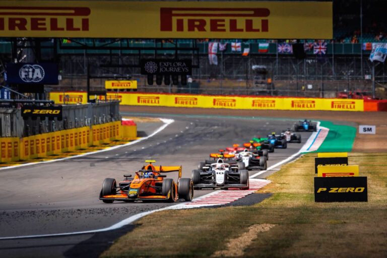 Tuukka Taposella epäonnea F3 osakilpailussa Englannin Silverstonessa