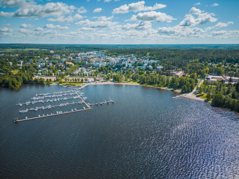 Aurlahden uusi maksuton matkaparkki tuo helpon pysähdyksen Lohjalle