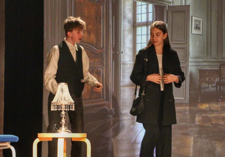 Teatteri Aploodi juhlistaa 15. toimintakauttaan!