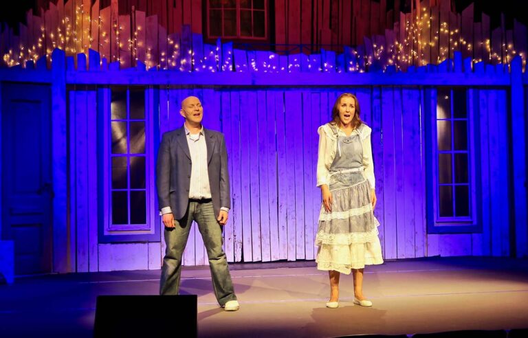 Lohjan Teatterin syksy käynnistyy koskettavalla musikaalilla
